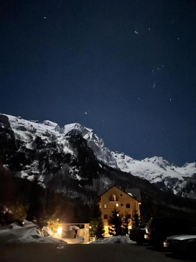 Hotel Margjeka Вальбоне Екстер'єр фото