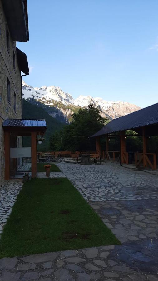 Hotel Margjeka Вальбоне Екстер'єр фото