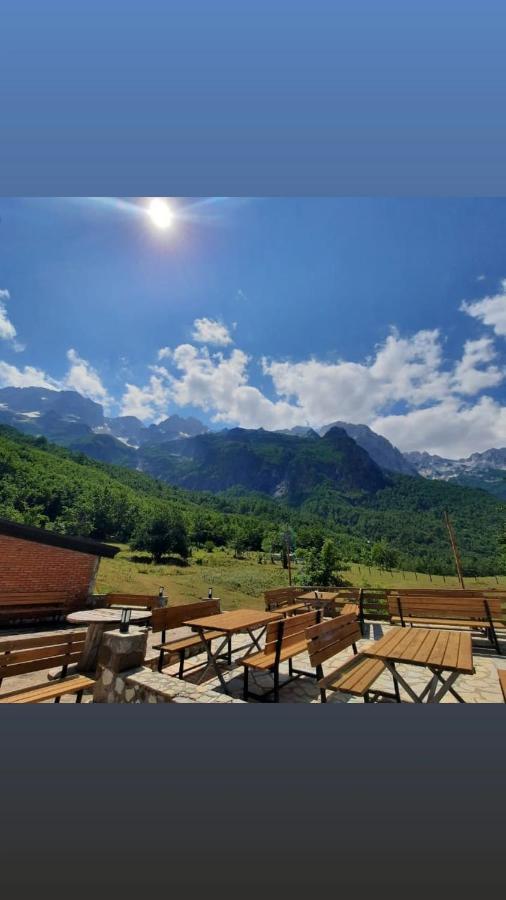 Hotel Margjeka Вальбоне Екстер'єр фото